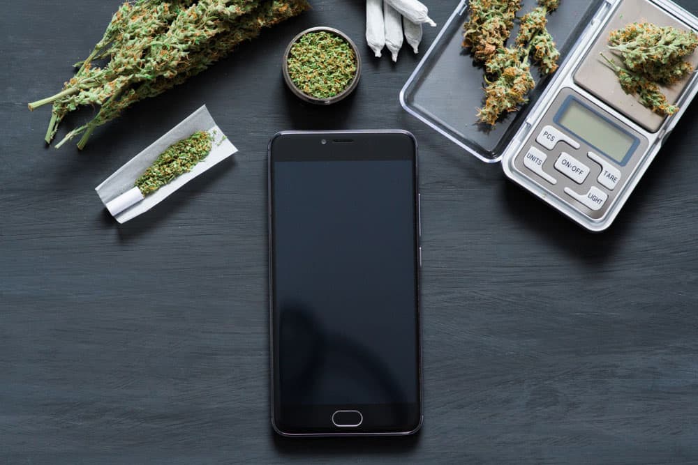 Top 5 Reasons is Better to Buy cannabis Online | Herbarium Canada