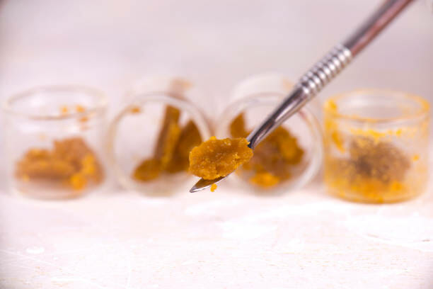 Cannabis shatter online in Canada | Herbarium Canada